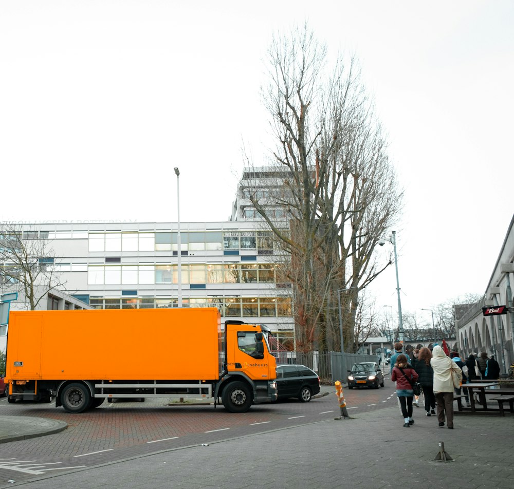 Box truck for domestic distribution