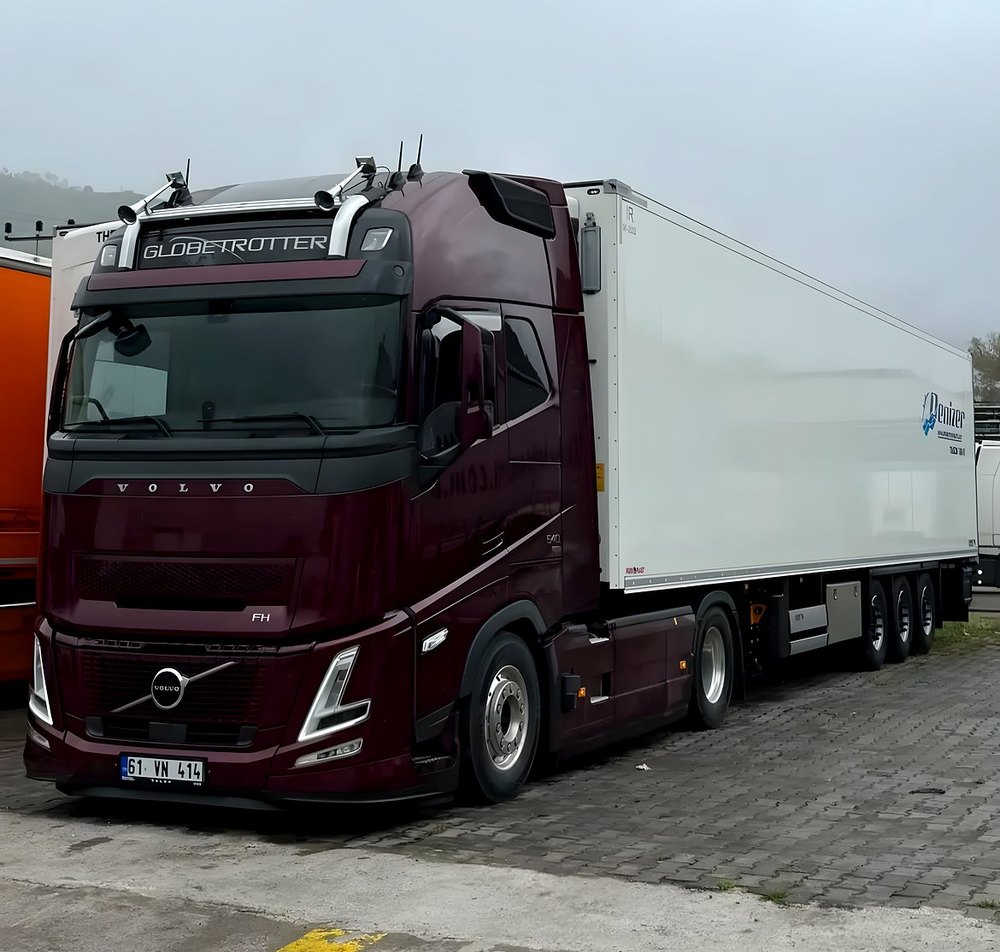 Denizer Transport refrigerated truck